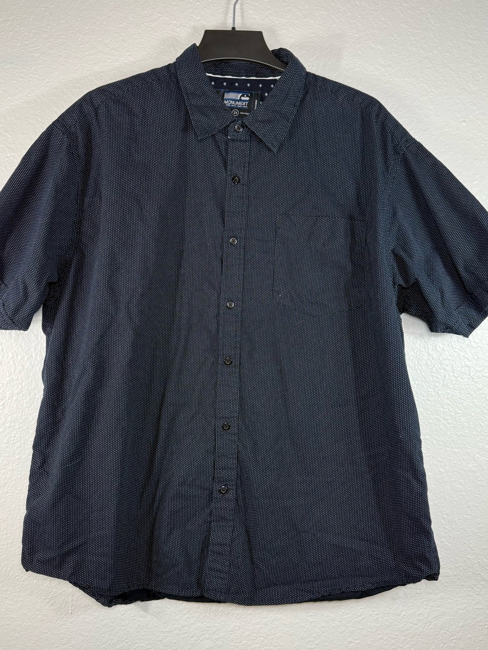 Monument Mens Button Down Shirt Short Sleeve Black with Small Dots Size 2X‎